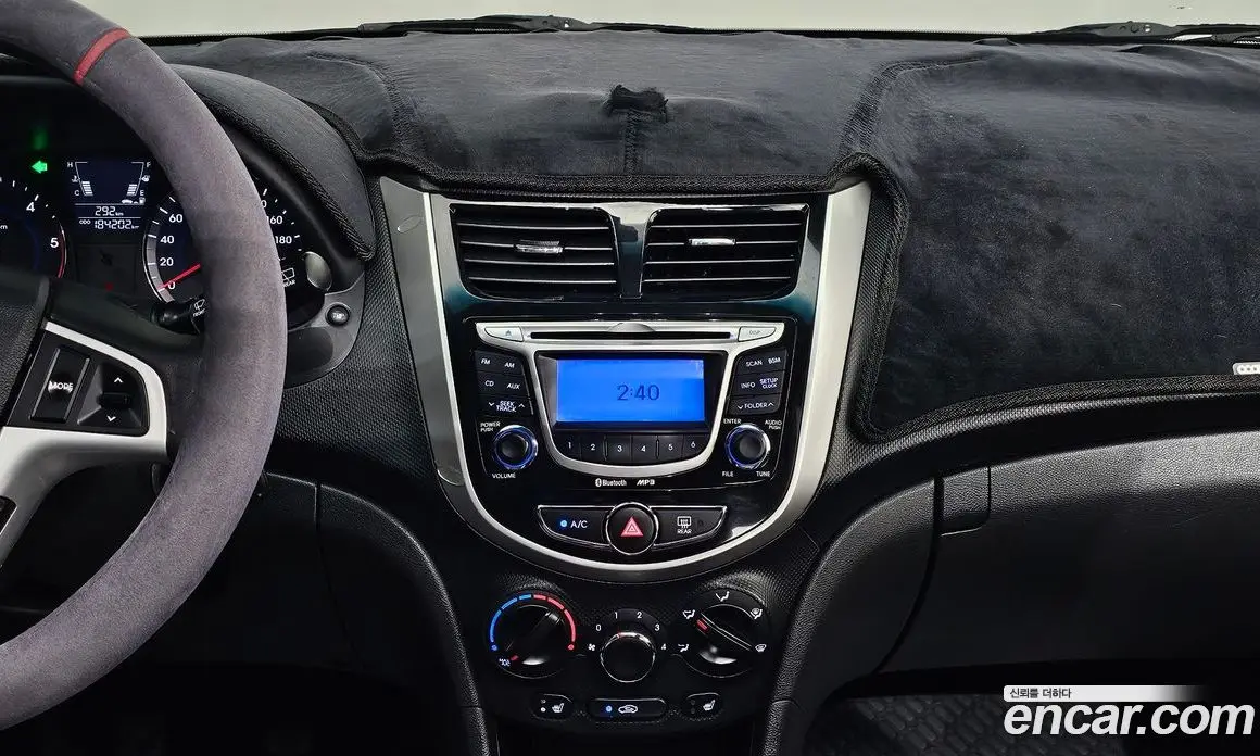 Hyundai Accent 2012 1.6 МКПП, фото 19