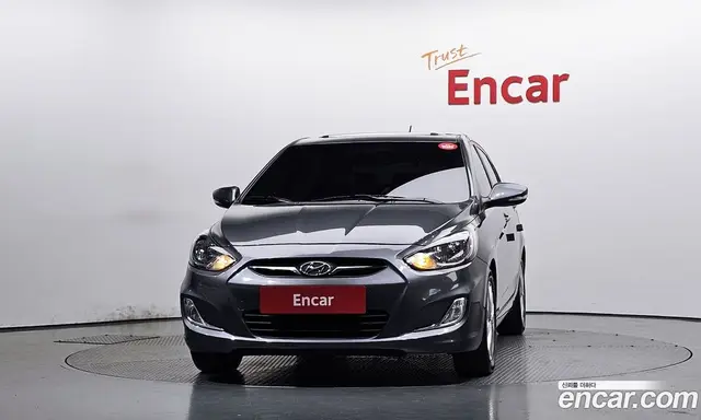 Hyundai Accent 2012 1.6 МКПП, миниатюра 3