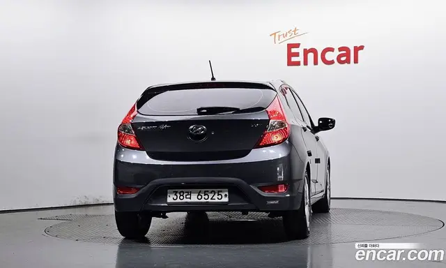 Hyundai Accent 2012 1.6 МКПП, миниатюра 4