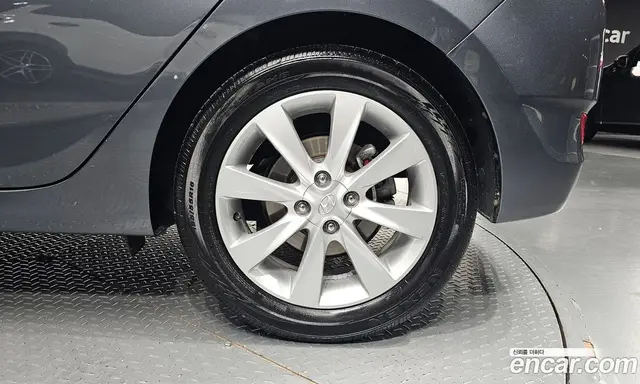 Hyundai Accent 2012 1.6 МКПП, миниатюра 5