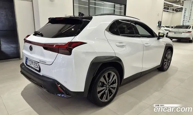 Lexus UX 2025 2.0 вариатор, миниатюра 2 Lexus UX 2025 2.0 вариатор, миниатюра 2