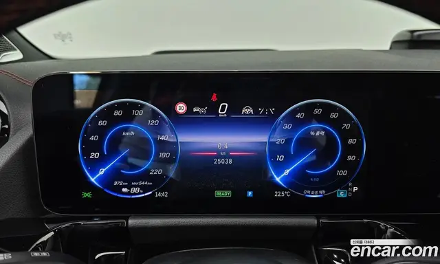 Mercedes-Benz EQA 2024 0.2 АКПП, миниатюра 11
