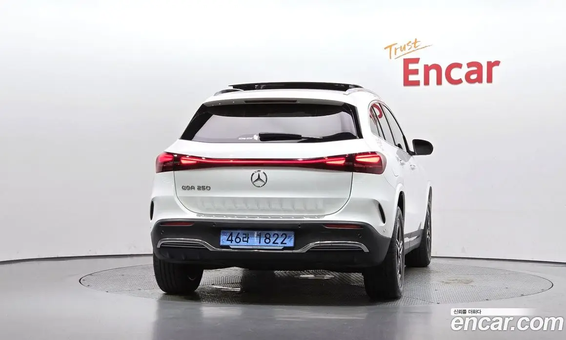 Mercedes-Benz EQA 2024 0.2 АКПП, фото 4