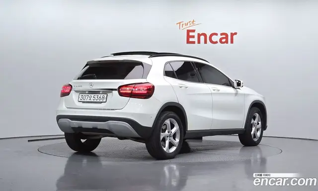 Mercedes-Benz GLA-Class 2017 2.0 АКПП, миниатюра 2