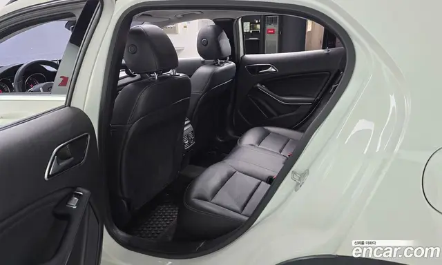 Mercedes-Benz GLA-Class 2017 2.0 АКПП, миниатюра 11