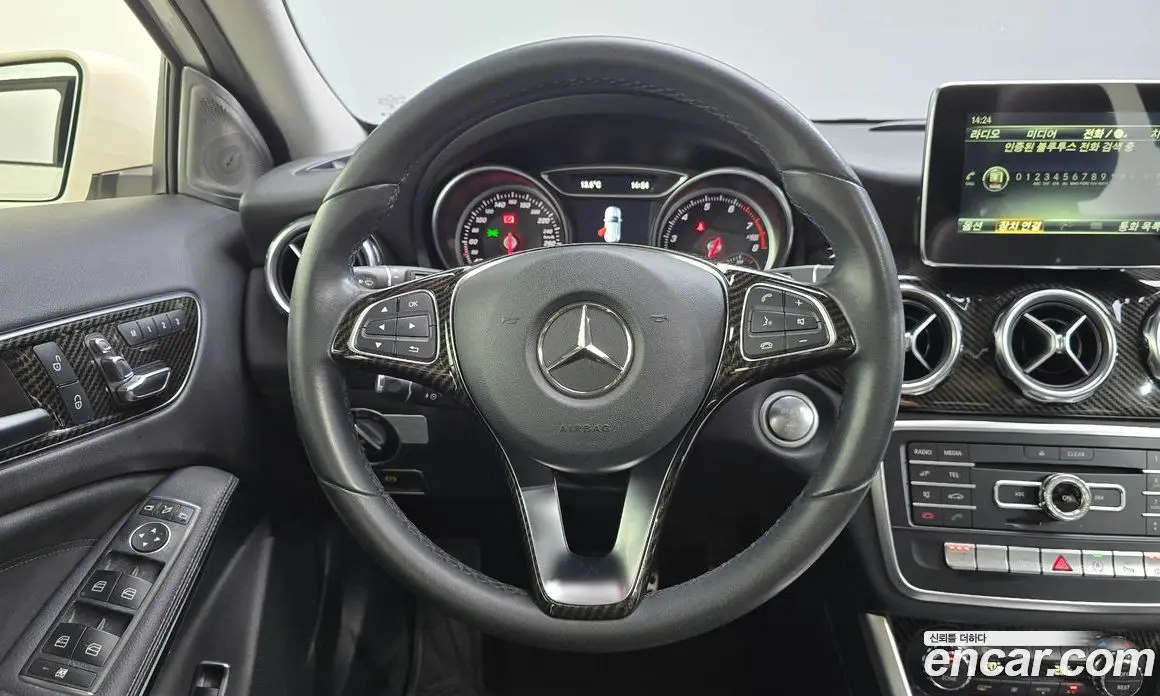 Mercedes-Benz GLA-Class 2017 2.0 АКПП, фото 13