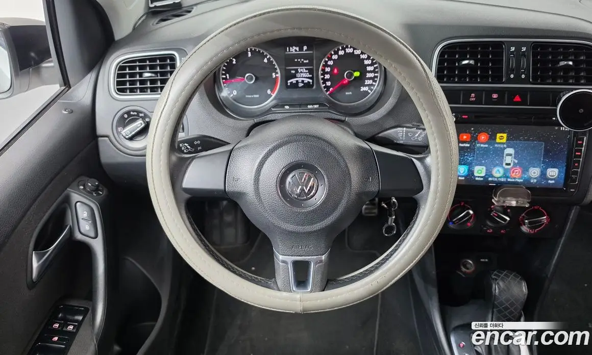 Volkswagen Polo 2013 1.6 АКПП, фото 12 Volkswagen Polo 2013 1.6 АКПП, фото 12