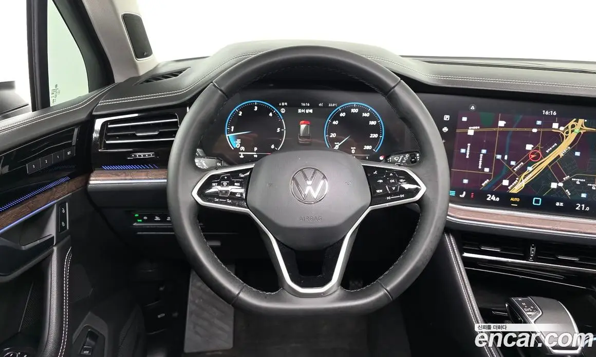 Volkswagen Touareg 2024 3.0 АКПП, фото 18