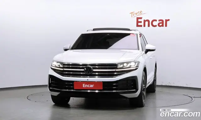 Volkswagen Touareg 2024 3.0 АКПП, миниатюра 3