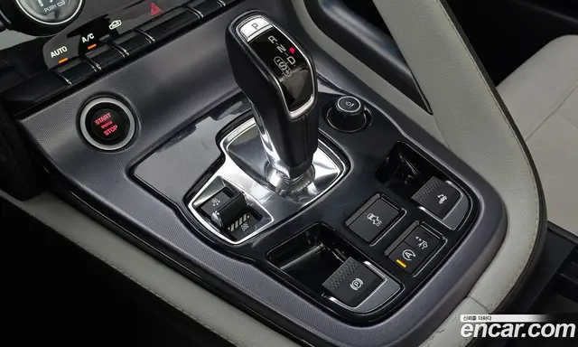 Jaguar F-Type 2018 2.0 АКПП, миниатюра 9 Jaguar F-Type 2018 2.0 АКПП, миниатюра 9