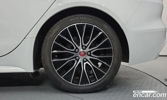 Jaguar XE 2020 2.0 АКПП, миниатюра 6