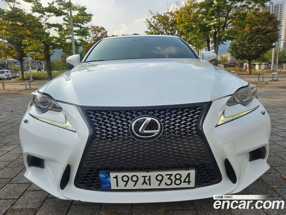 Lexus IS 2013 2.5 АКПП, фото 1 Lexus IS 2013 2.5 АКПП, фото 1