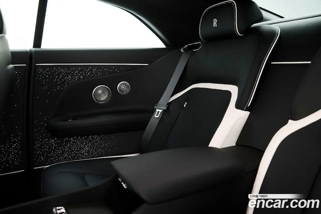 Rolls-Royce Spectre 2024 0.2 АКПП, фото 7