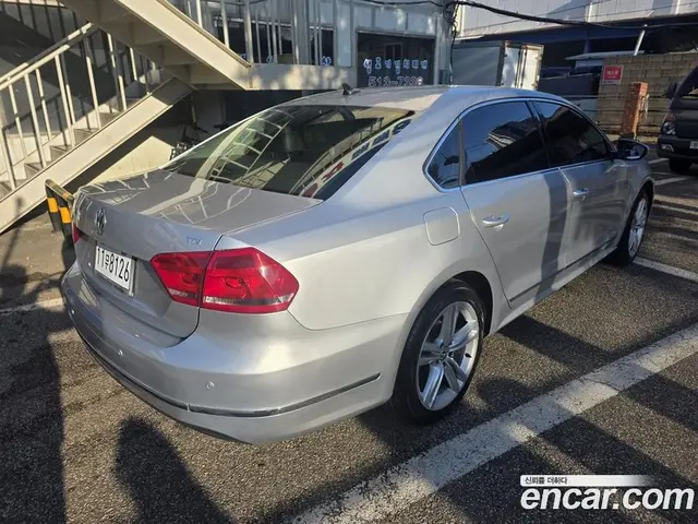 Volkswagen Passat 2015 2.0 АКПП, миниатюра 4 Volkswagen Passat 2015 2.0 АКПП, миниатюра 4