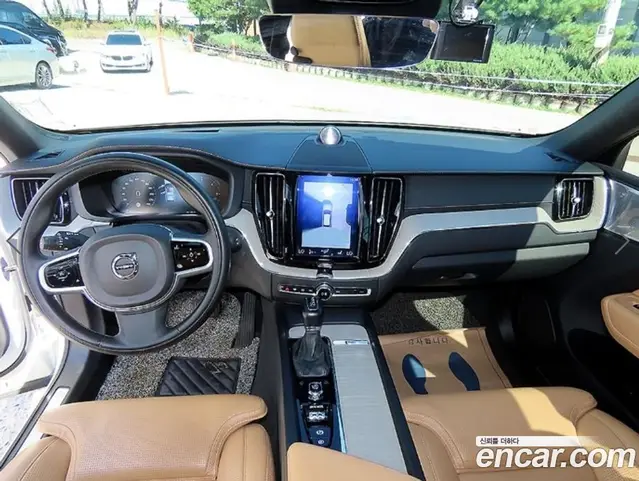 Volvo XC60 2018 2.0 АКПП, миниатюра 7 Volvo XC60 2018 2.0 АКПП, миниатюра 7
