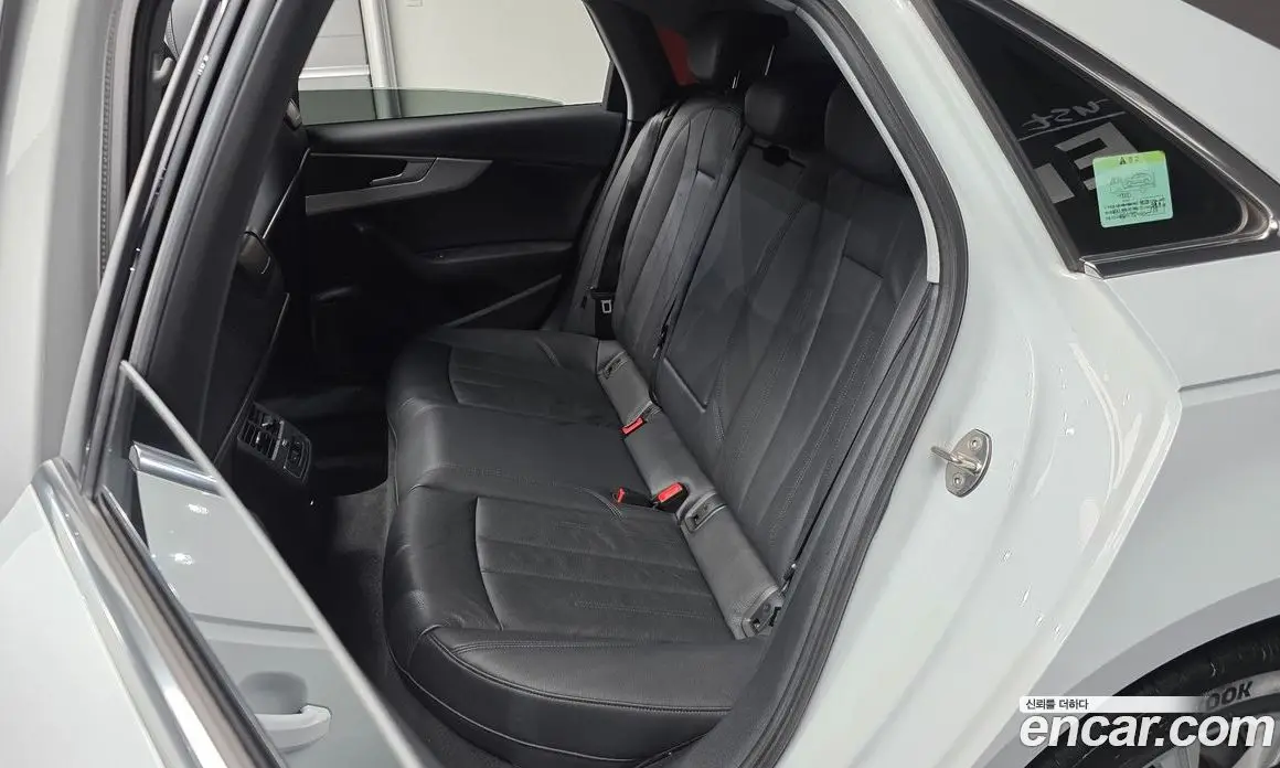Audi A4 2018 2.0 АКПП, фото 16