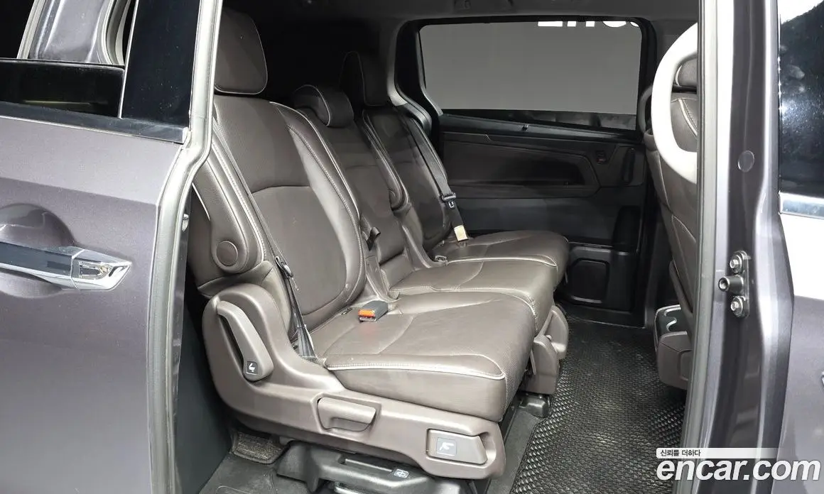 Honda Odyssey 2021 3.5 АКПП, фото 17