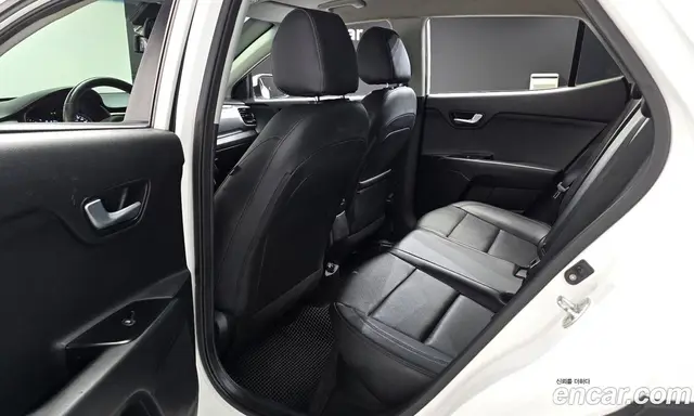Kia Stonic 2017 1.6 АКПП, миниатюра 11 Kia Stonic 2017 1.6 АКПП, миниатюра 11