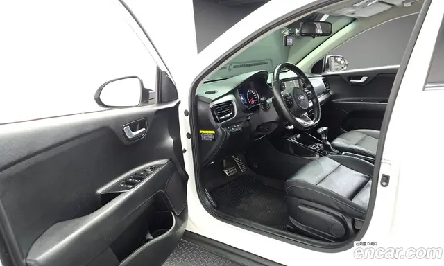 Kia Stonic 2017 1.6 АКПП, миниатюра 10 Kia Stonic 2017 1.6 АКПП, миниатюра 10