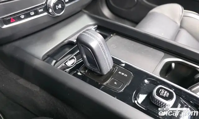 Volvo XC60 2020 2.0 АКПП, миниатюра 12