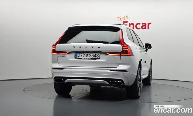 Volvo XC60 2020 2.0 АКПП, миниатюра 4 Volvo XC60 2020 2.0 АКПП, миниатюра 4
