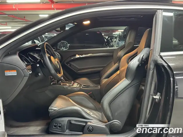 Audi RS5 2015 4.2 АКПП, миниатюра 10