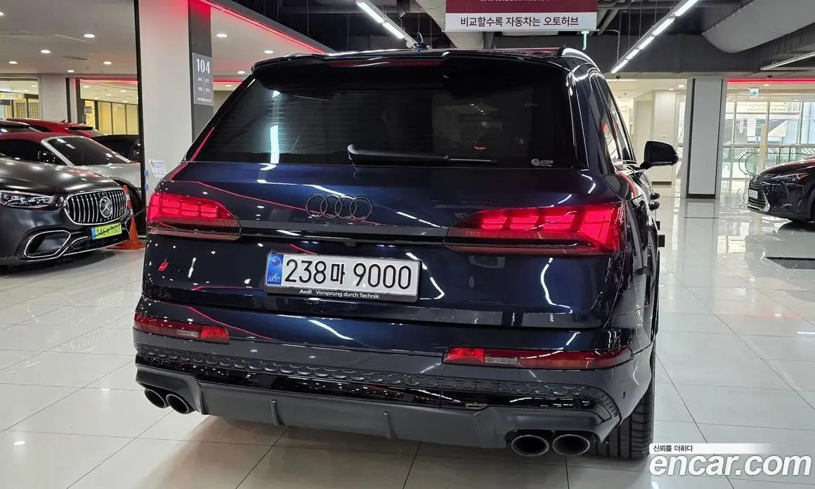 Audi SQ7 2026 4.0 АКПП, фото 8