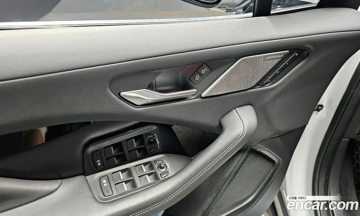 Jaguar I-Pace 2019 0.2 АКПП, фото 18 Jaguar I-Pace 2019 0.2 АКПП, фото 18
