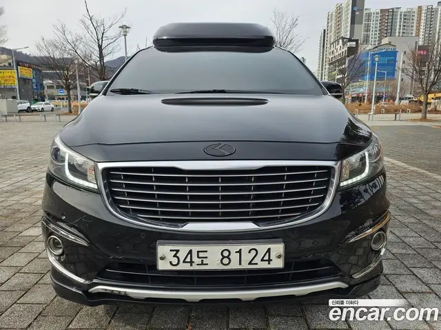 Kia Carnival, 2018, 318 400 км