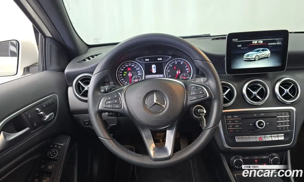 Mercedes-Benz A-Class 2016 1.6 АКПП, фото 13