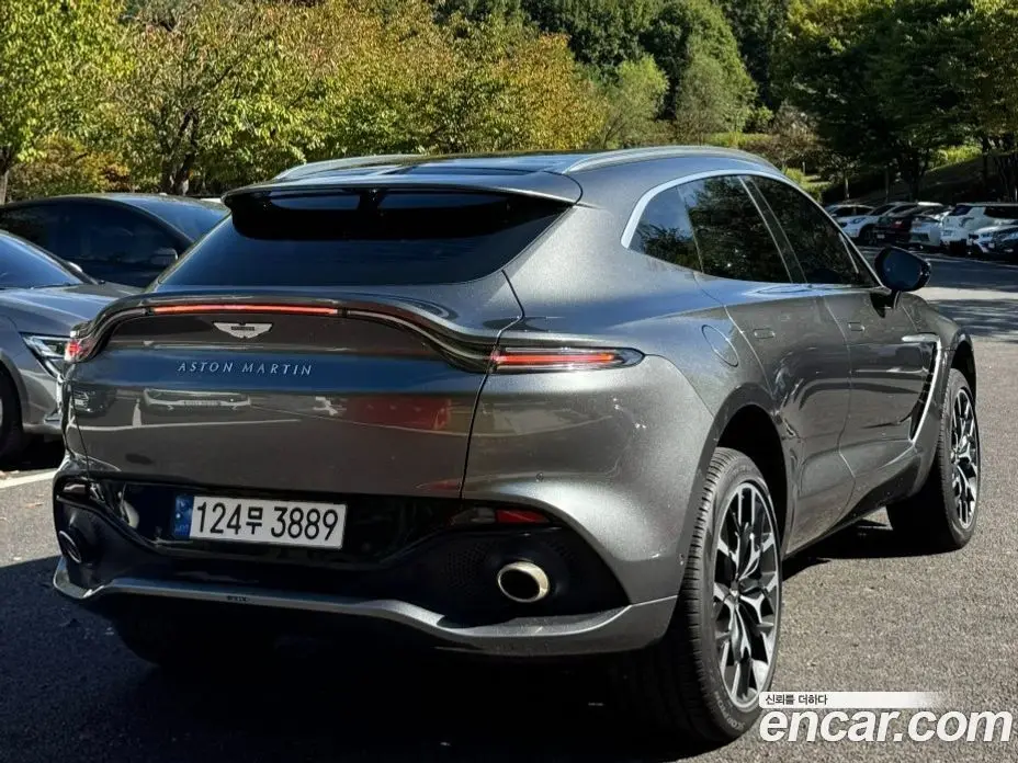 Aston Martin DBX 2022 4.0 АКПП, фото 3