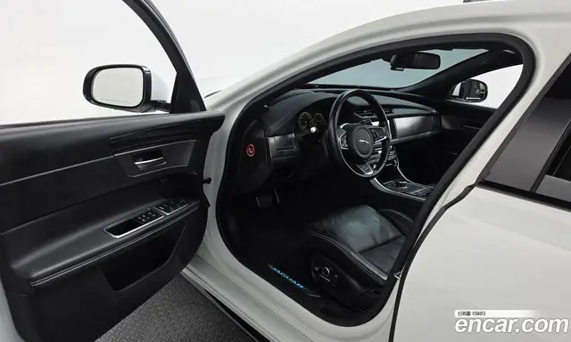 Jaguar XF 2016 3.0 АКПП, миниатюра 10 Jaguar XF 2016 3.0 АКПП, миниатюра 10