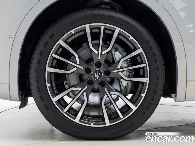 Maserati Grecale 2024 2.0 АКПП, миниатюра 5