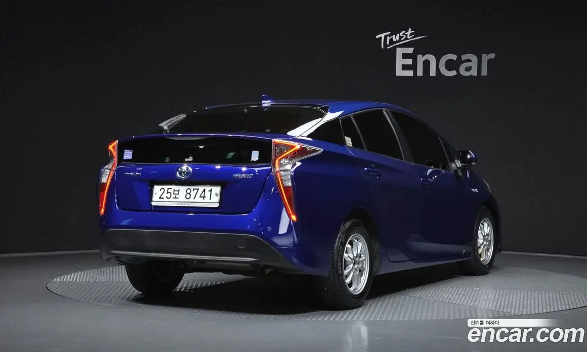 Toyota Prius 2018 1.8 АКПП, фото 1 Toyota Prius 2018 1.8 АКПП, фото 1