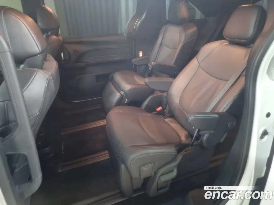 Toyota Sienna 2025 2.5 АКПП, фото 8