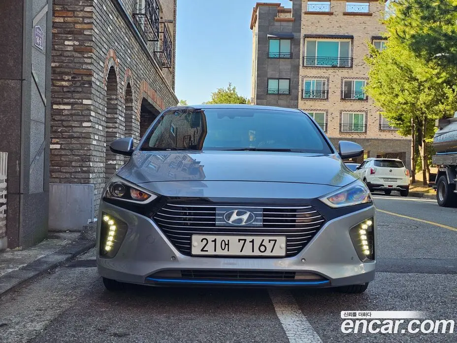 Hyundai Ioniq 2017 1.6 АКПП, фото 1