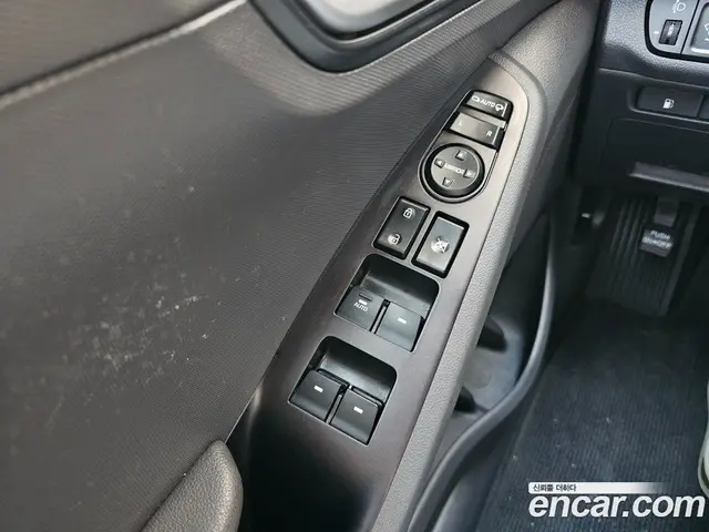 Hyundai Ioniq 2017 1.6 АКПП, миниатюра 9