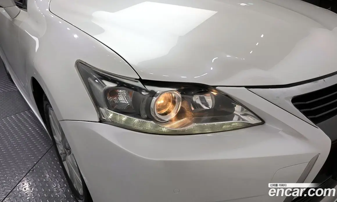Lexus CT200h 2015 1.8 АКПП, фото 8 Lexus CT200h 2015 1.8 АКПП, фото 8
