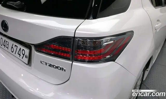 Lexus CT200h 2015 1.8 АКПП, миниатюра 9 Lexus CT200h 2015 1.8 АКПП, миниатюра 9