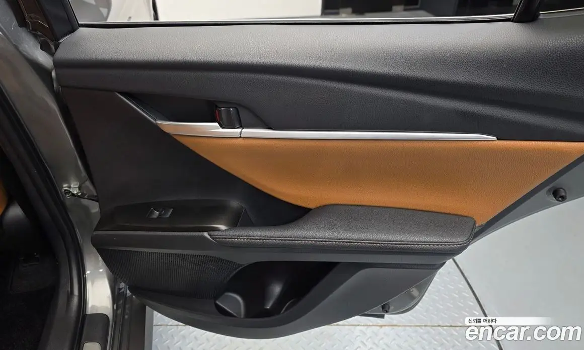 Toyota Camry 2025 2.5 АКПП, фото 15