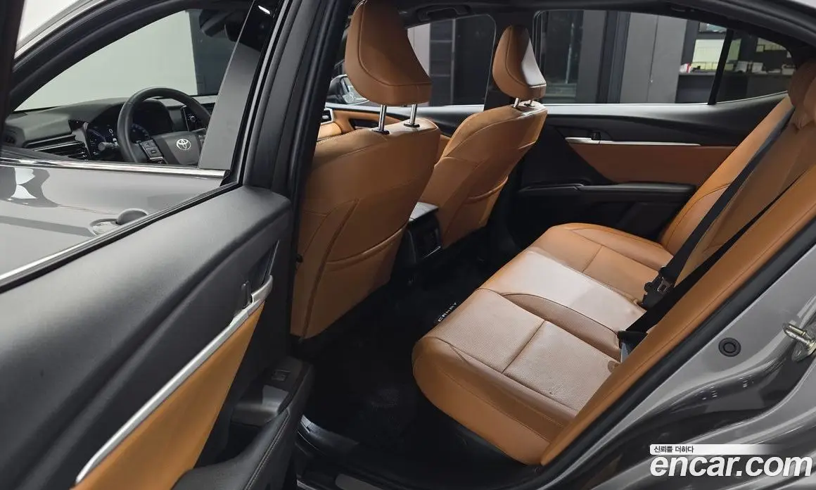 Toyota Camry 2025 2.5 АКПП, фото 16