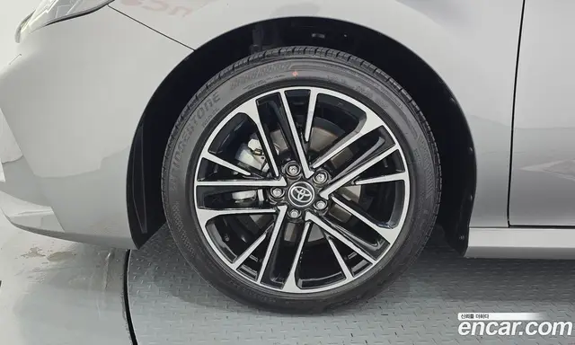 Toyota Camry 2025 2.5 АКПП, миниатюра 5