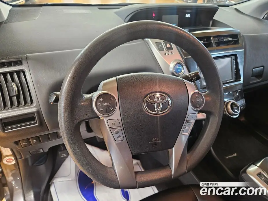 Toyota Prius 2017 1.8 АКПП, фото 15