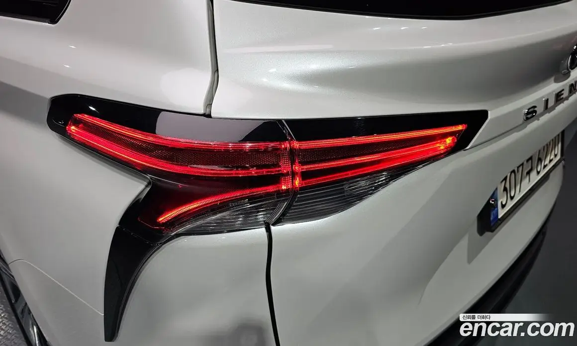 Toyota Sienna 2022 2.5 АКПП, фото 8