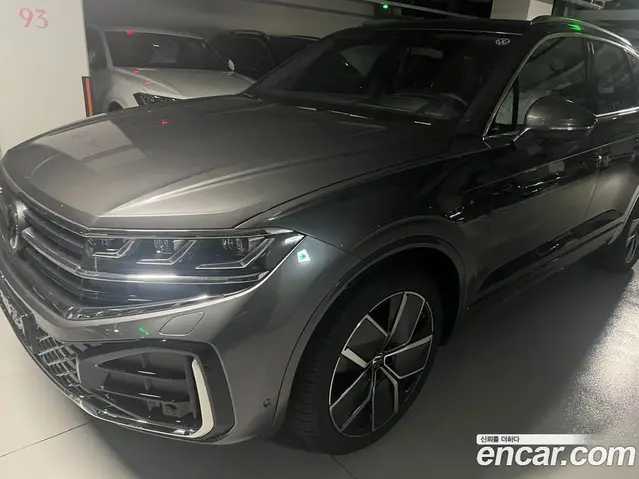 Volkswagen Touareg, 2026, 5 км
