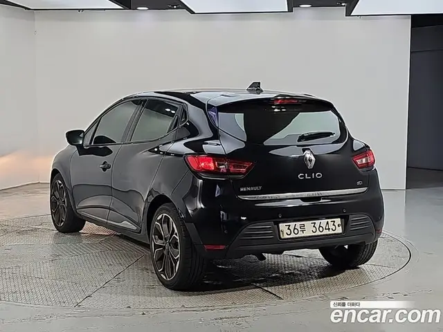 Renault (Samsung) Clio 2018 1.5 АКПП, миниатюра 3