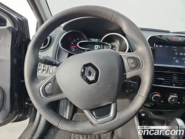Renault (Samsung) Clio 2018 1.5 АКПП, миниатюра 8