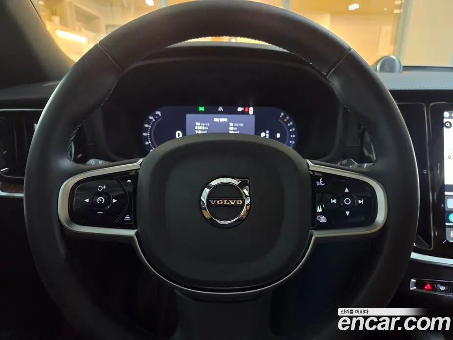 Volvo V60 2025 2.0 АКПП, фото 13
