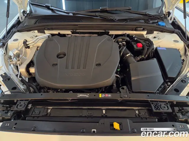 Volvo V60 2025 2.0 АКПП, миниатюра 6