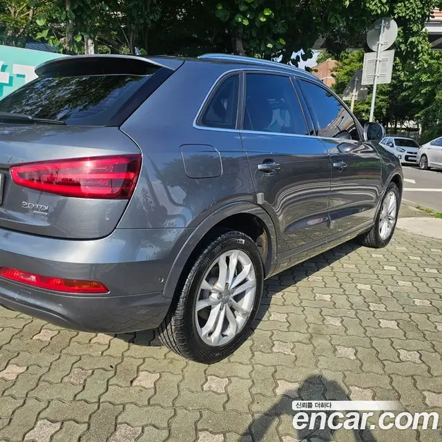 Audi Q3 2013 2.0 АКПП, миниатюра 3